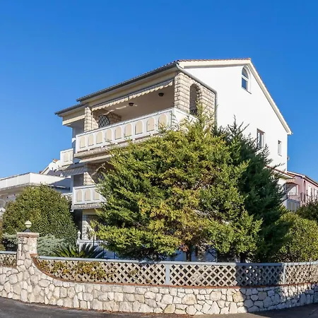 Gorgeous In With House Sea View Apartment